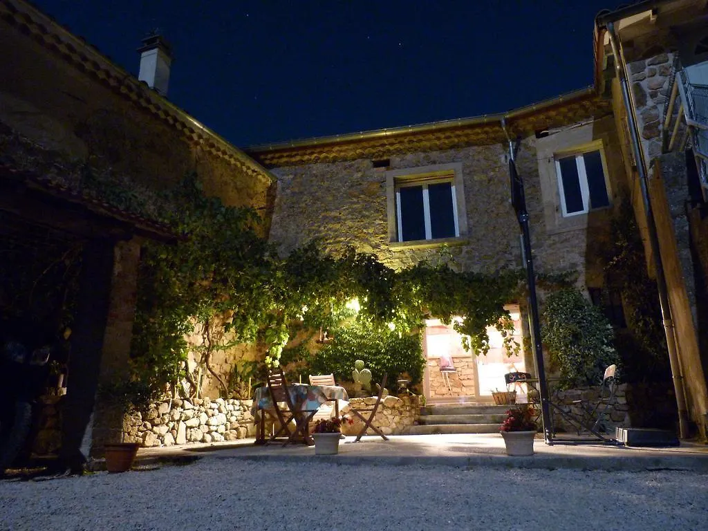 La Maison Dans Les Nuages Secheras Bed & Breakfast